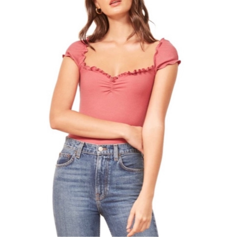 Reformation Palo Pink Ribbed Sweetheart
Bodysuit M